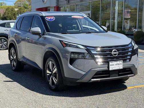 Boulder Gray Metallic 2025 Nissan Rogue SL