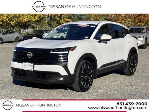 2025 Nissan Kicks SV