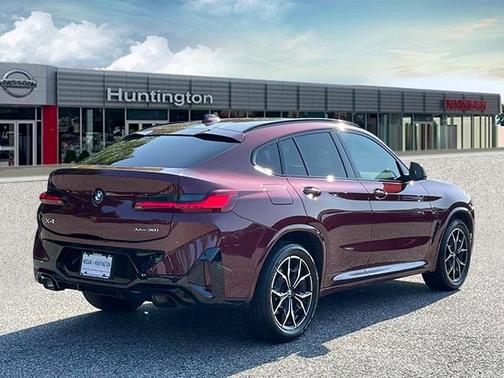 2023 BMW X4 xDrive30i