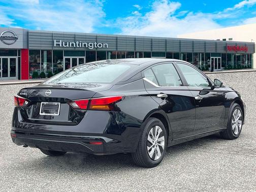 2025 Nissan Altima S