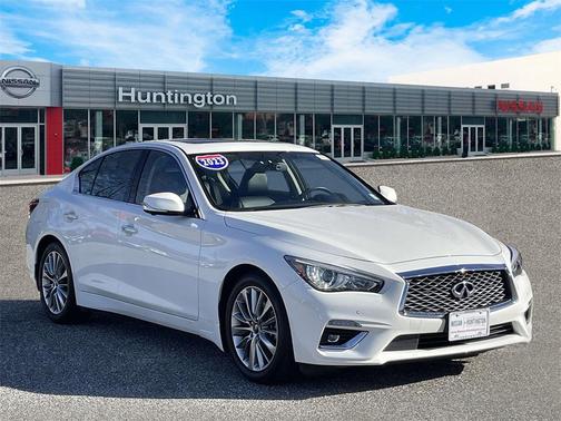 2023 INFINITI Q50 LUXE