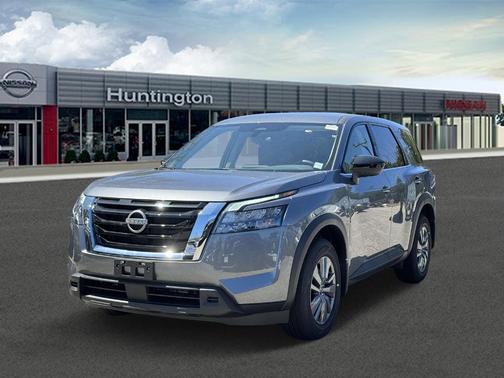 2025 Nissan Pathfinder S