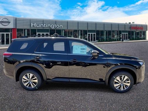 Black 2026 Nissan Pathfinder SL