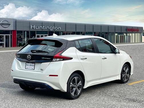 2022 Nissan Leaf SV PLUS