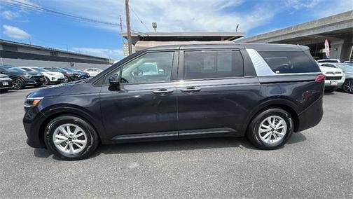 2022 Kia Carnival LXS