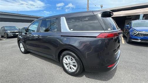 2022 Kia Carnival LXS