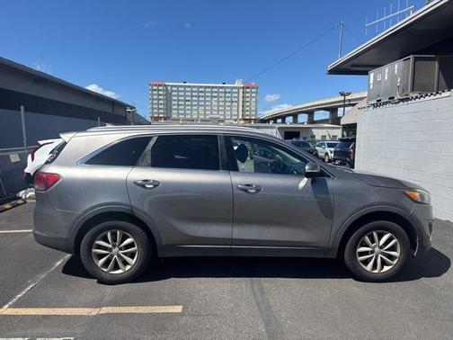 2017 Kia Sorento LX