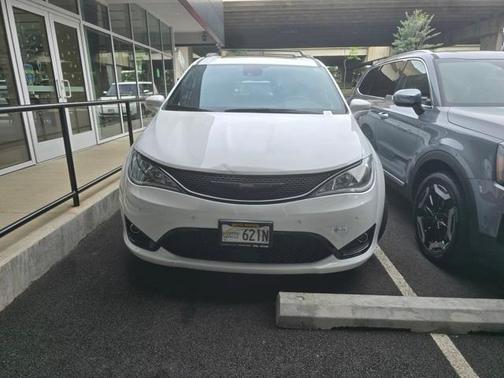 2020 Chrysler Pacifica Hybrid Limited