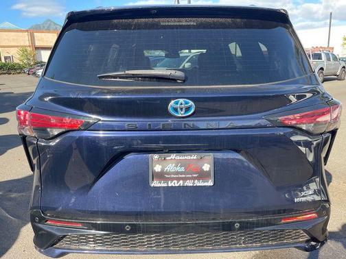 2021 Toyota Sienna XSE 7 Passenger