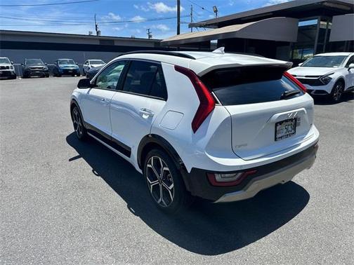 2024 Kia Niro Plug-In Hybrid SX Touring