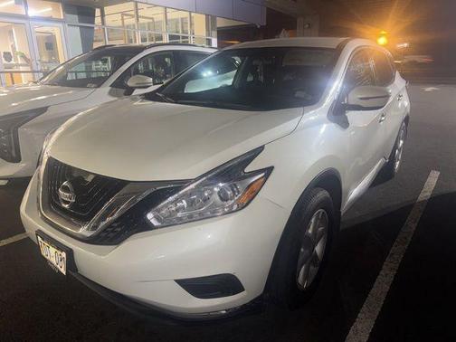 White 2017 Nissan Murano S