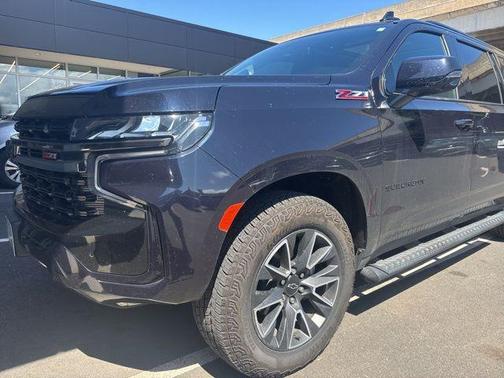 Midnight Blue Metallic 2022 Chevrolet Suburban Z71