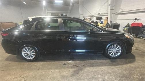 2019 Hyundai SONATA SE