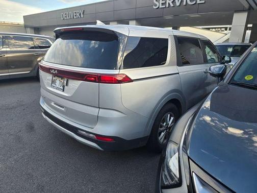 2022 Kia Carnival LXS