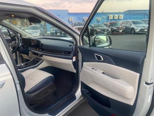 2025 Kia Carnival Hybrid EX