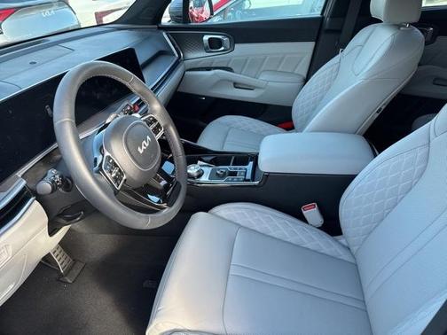 2025 Kia Sorento Plug-In Hybrid SX Prestige