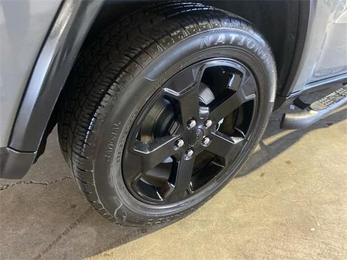 2019 Jeep Grand Cherokee Laredo
