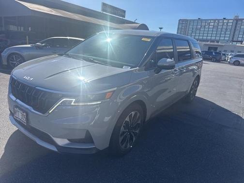 2024 Kia Carnival EX