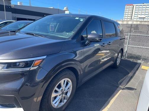 2022 Kia Carnival LXS