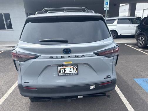 2024 Toyota Sienna Woodland Edition