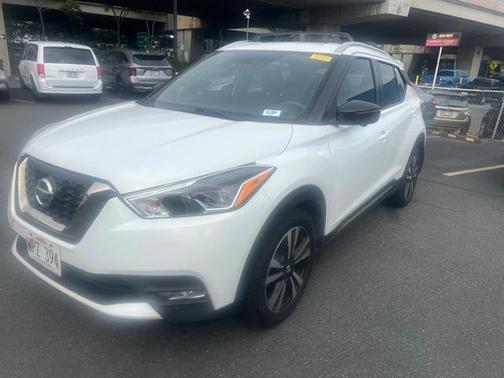 2019 Nissan Kicks SR