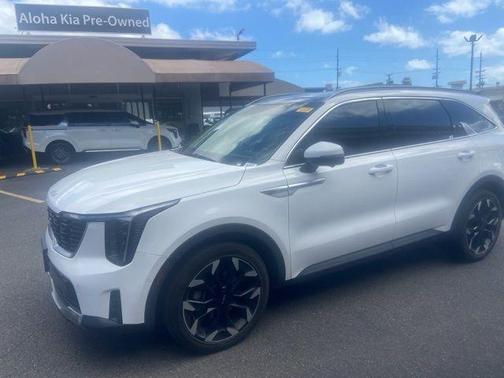 Glacial White Pearl 2024 Kia Sorento SX
