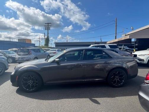 2019 Chrysler 300 S