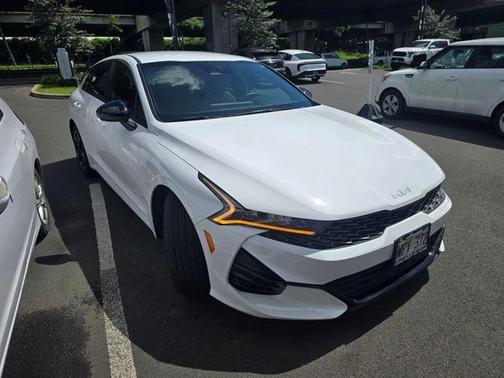 Glacial White Pearl 2022 Kia K5 GT-Line