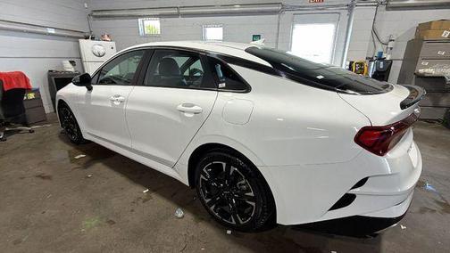 Glacial White Pearl 2022 Kia K5 GT-Line