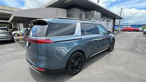 2023 Kia Carnival SX