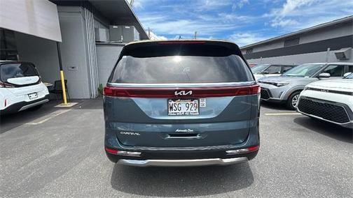 2023 Kia Carnival SX