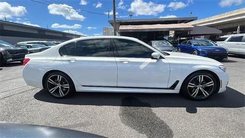 2018 BMW 740 i