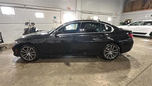 2021 BMW 330 i