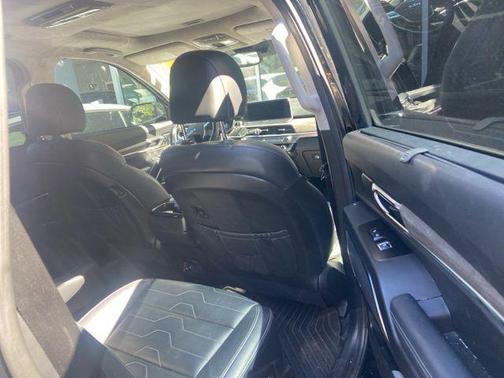 Ebony Black 2022 Kia Telluride SX