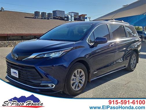 2021 Toyota Sienna XLE