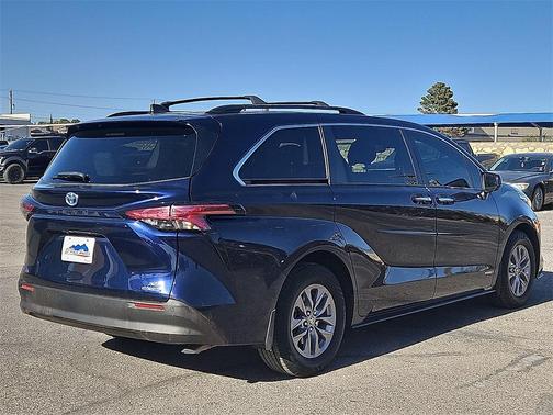 2021 Toyota Sienna XLE