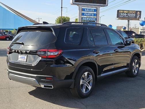 Crystal Black Pearl 2026 Honda Pilot EX-L