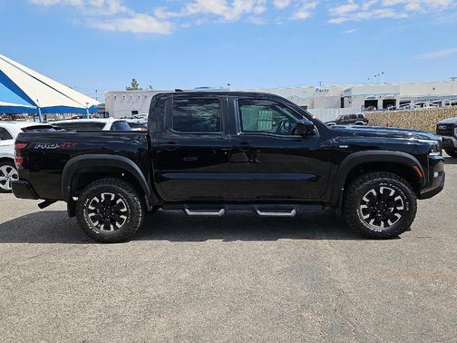 Black 2023 Nissan Frontier PRO-4X