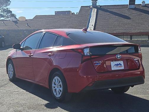 2022 Toyota Prius L