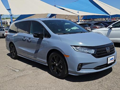 Sonic Gray Pearl 2024 Honda Odyssey Sport
