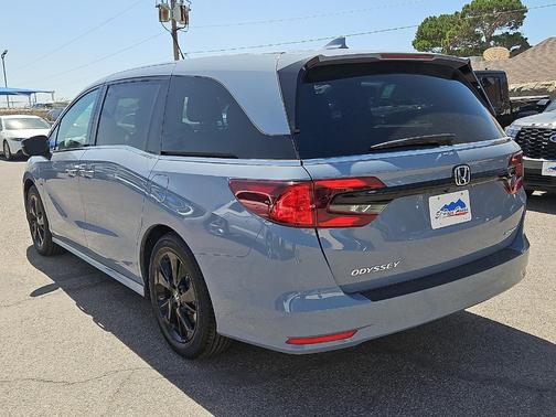 Sonic Gray Pearl 2024 Honda Odyssey Sport