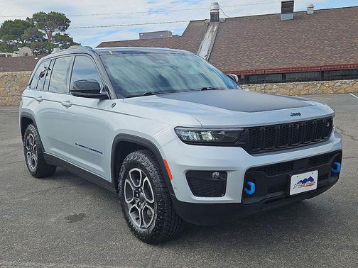 2022 Jeep Grand Cherokee 4xe Trailhawk