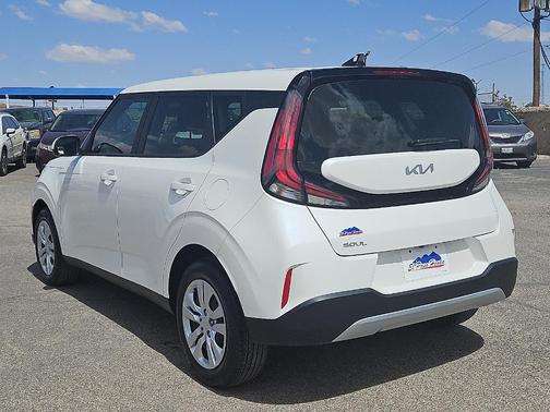 2023 Kia Soul LX