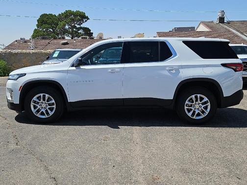 Summit White 2023 Chevrolet Traverse LS