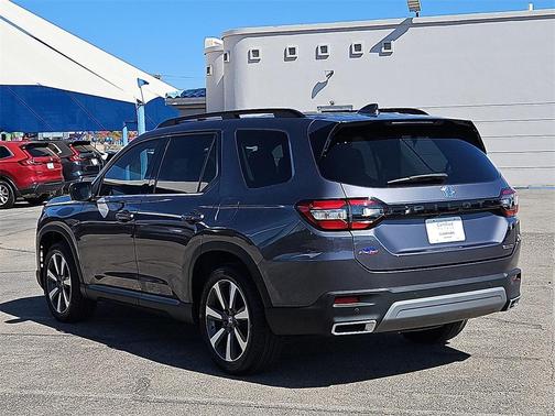 2023 Honda Pilot Touring