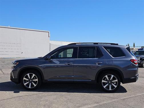 2023 Honda Pilot Touring