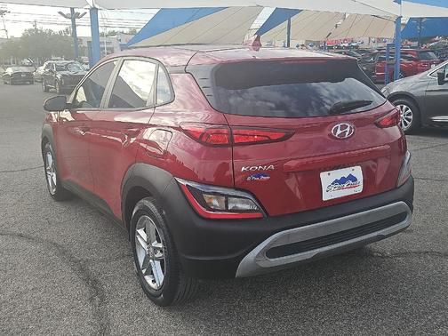 2022 Hyundai KONA SE