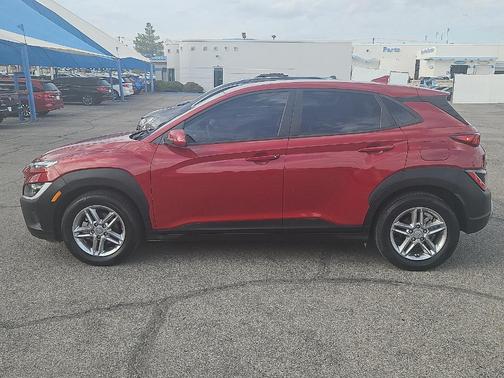 2022 Hyundai KONA SE