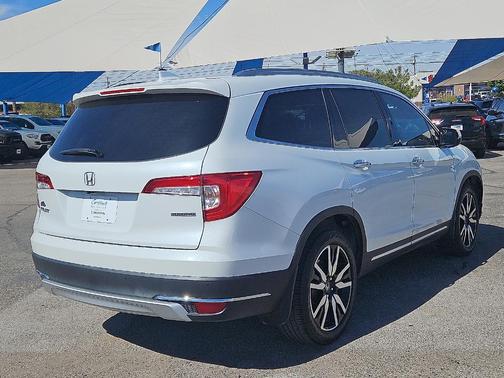 2020 Honda Pilot Touring 8-Passenger