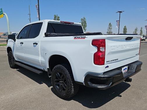 Summit White 2025 Chevrolet Silverado 1500 Custom Trail Boss